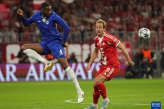 英超巅峰对决：阿森纳绝杀曼城，瓜迪奥拉战术对决埃梅里